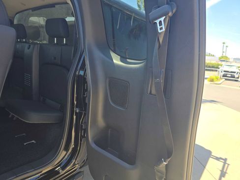 Used 2022 Nissan Frontier S w/ Technology Package RWD image 14
