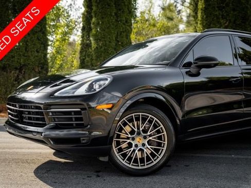 Used 2023 Porsche Cayenne Platinum Edition AWD/4WD image 3