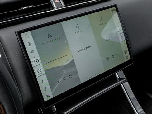 New 2026 Land Rover Range Rover Velar S AWD/4WD image 35