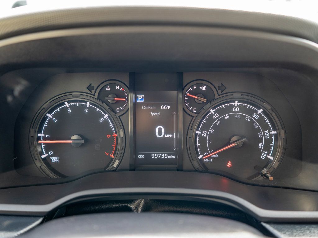 Used 2020 Toyota 4Runner SR5 Premium w/ Moonroof Package AWD/4WD image 21