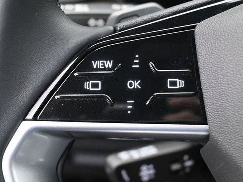 Certified 2025 Audi Q5 Premium w/ Convenience Package image 16