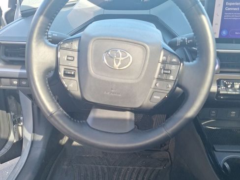 Used 2023 Toyota Prius Limited w/ Limited Premium Package FWD image 14