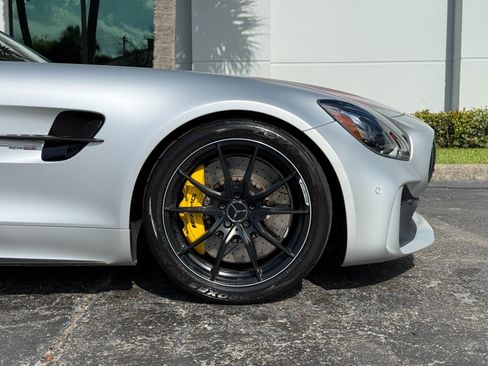 Used 2018 Mercedes-Benz AMG GT R image 9