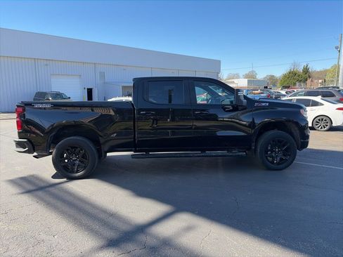 Used 2024 Chevrolet Silverado 1500 LT Trail Boss w/ Protection Package image 8