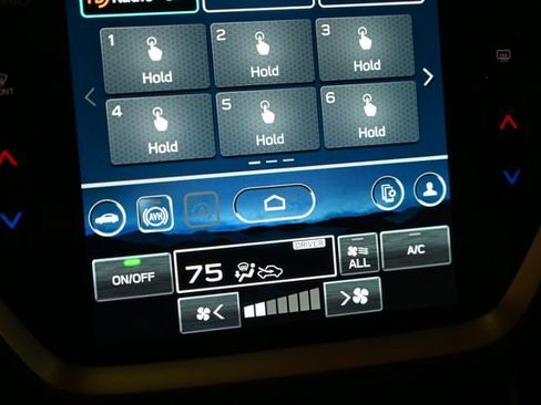 Certified 2025 Subaru Crosstrek 2.0i Premium image 33