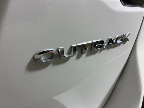 Used 2023 Subaru Outback Premium image 12