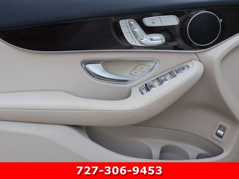 Used 2022 Mercedes-Benz GLC 300 image 13