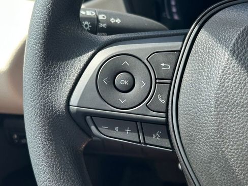 Used 2026 Toyota Corolla LE image 31