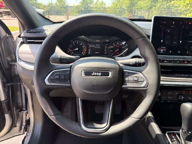 Used 2024 Jeep Compass Limited AWD/4WD image 17
