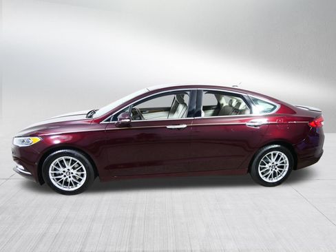 Used 2017 Ford Fusion Platinum AWD/4WD image 4