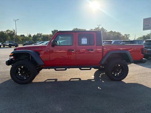 Used 2023 Jeep Gladiator Rubicon AWD/4WD image 4