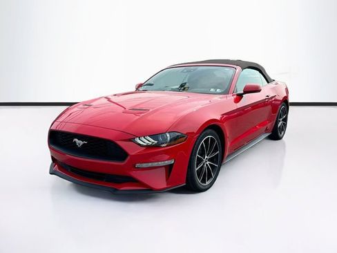 Certified 2022 Ford Mustang Convertible w/ Equipment Group 101A RWD image 4