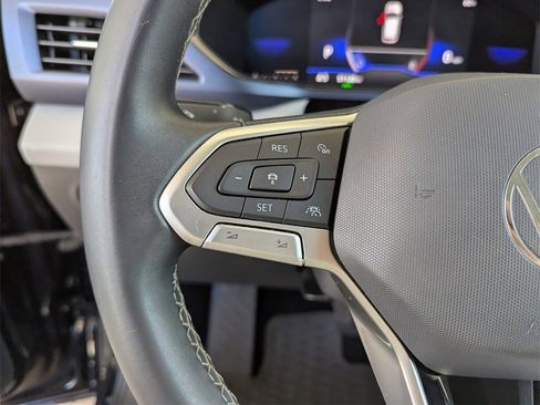 Certified 2022 Volkswagen Taos SE w/ Panoramic Sunroof Package image 22