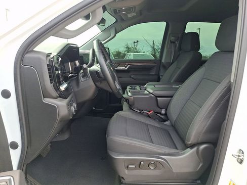 Used 2023 Chevrolet Silverado 1500 LT AWD/4WD image 15