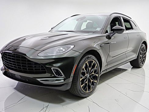 Used 2021 Aston Martin DBX AWD/4WD image 2