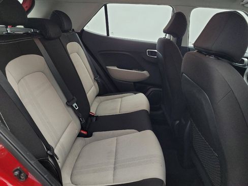 Used 2020 Hyundai Venue SEL FWD image 19
