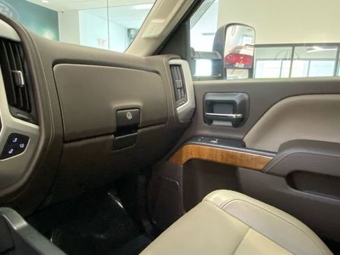 Used 2015 GMC Sierra 2500 SLT w/ Snow Plow Prep Package AWD/4WD image 18