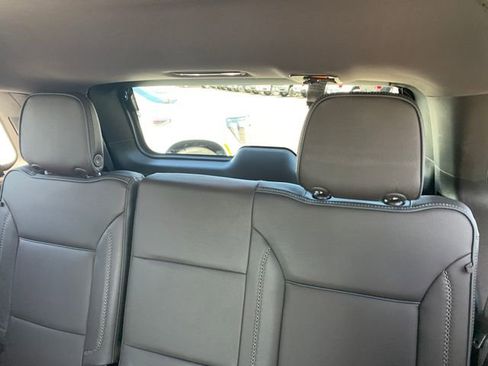 Used 2023 GMC Yukon Denali image 18