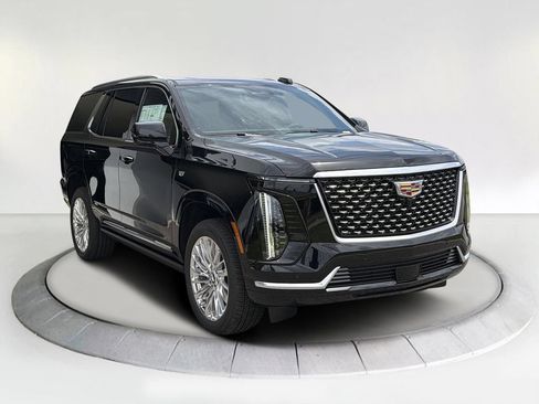 New 2026 Cadillac Escalade Luxury w/ Touring Package AWD/4WD image 4