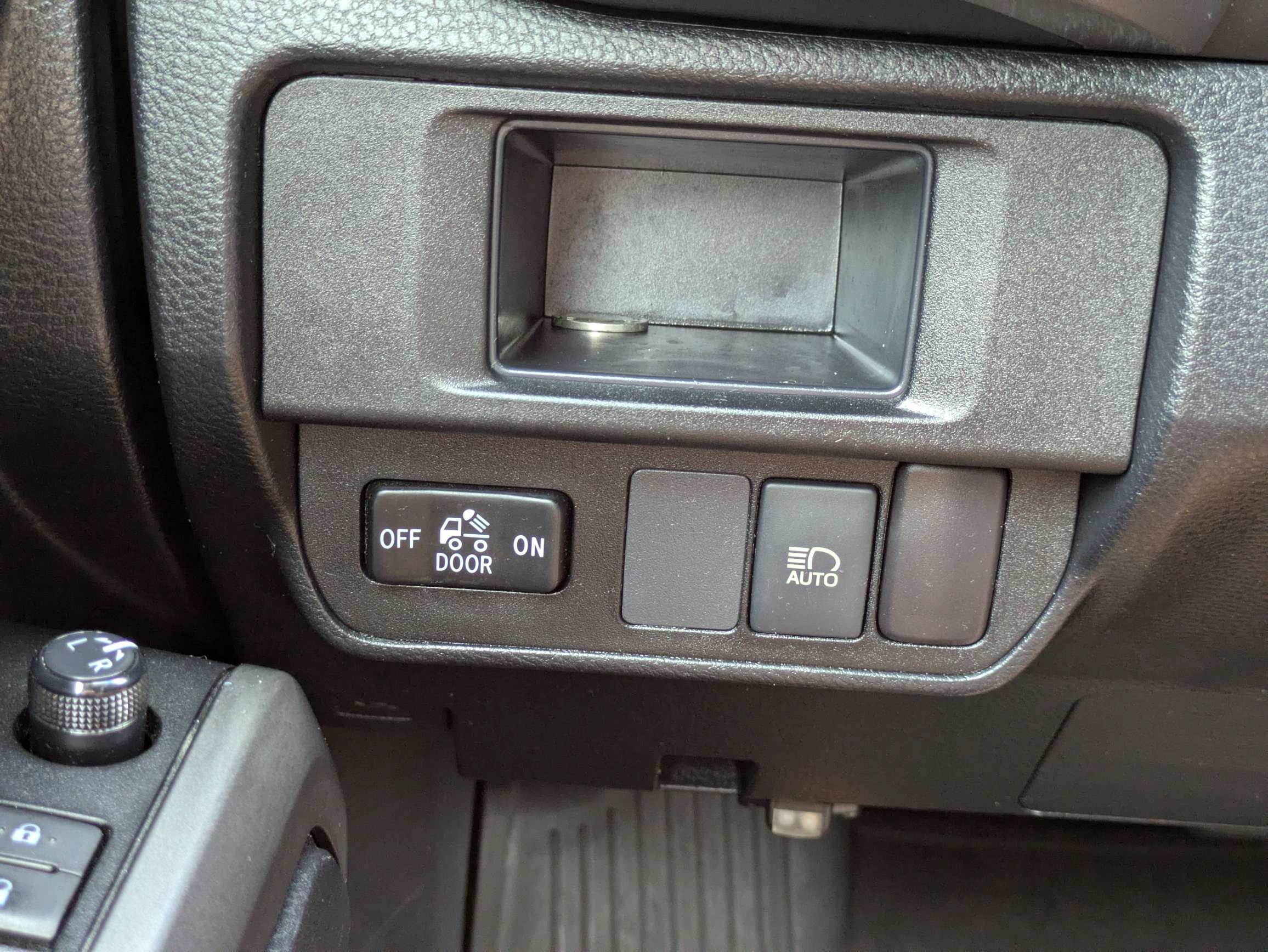 Used 2019 Toyota Tacoma SR5 RWD image 33