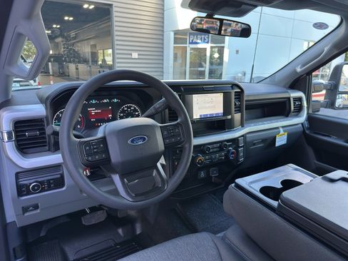 New 2025 Ford F350 XL w/ XL Chrome Package AWD/4WD image 32