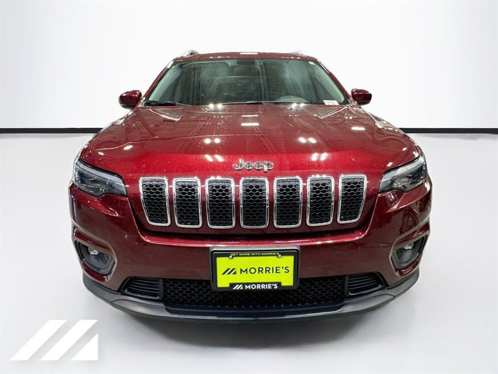 Used 2019 Jeep Cherokee Latitude Plus w/ Cold Weather Group AWD/4WD image 2