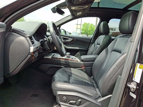 Used 2018 Audi Q7 2.0T Premium AWD/4WD image 14