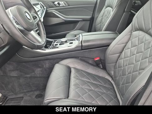 Used 2025 BMW X5 xDrive40i w/ M Sport Package AWD/4WD image 18