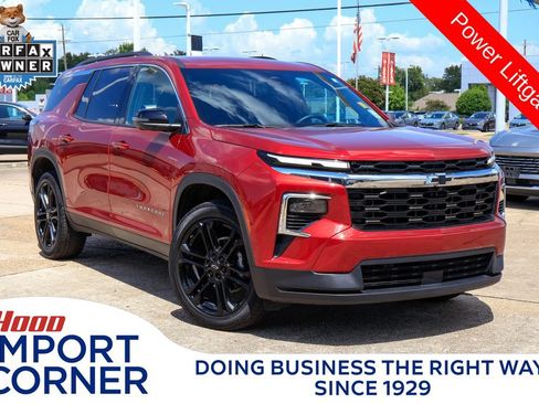 Used 2026 Chevrolet Traverse LT w/ Driver Confidence Package FWD image 1