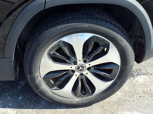 Used 2025 Mercedes-Benz GLA 250 4MATIC image 23