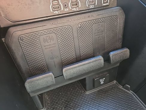 Used 2025 RAM 1500 Limited AWD/4WD image 88