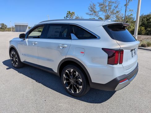 New 2026 Kia Sorento EX FWD image 7
