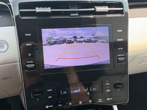 Certified 2023 Hyundai Tucson SEL w/ Convenience Package FWD image 22