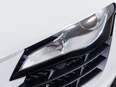 Used 2011 Audi R8 V8 image 25