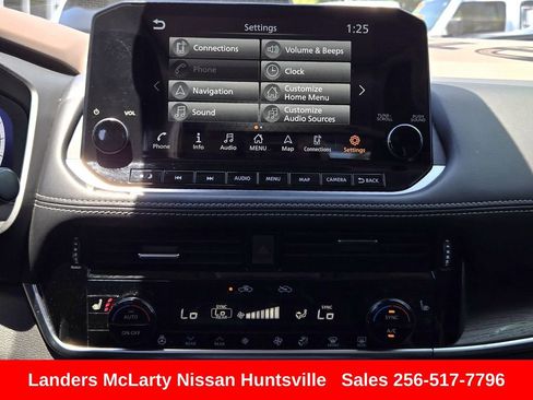 Used 2023 Nissan Rogue Platinum w/ Platinum Premium Package FWD image 20