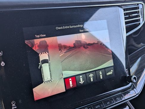 Used 2022 Jeep Wagoneer Series III w/ Convenience Group I image 23