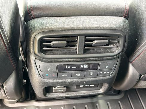Used 2024 Honda Ridgeline Black Edition image 21