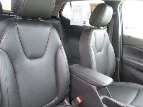 Used 2024 Buick Encore GX Sport Touring w/ Comfort Package image 37