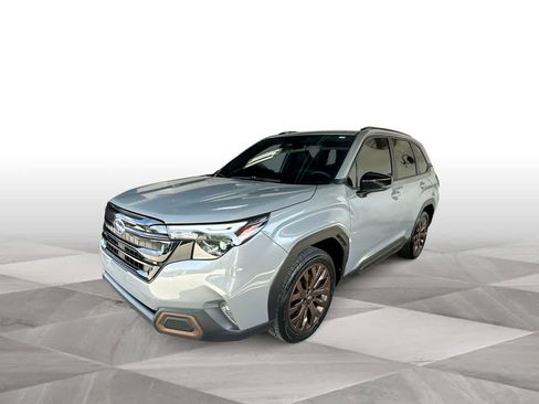Used 2025 Subaru Forester Sport AWD/4WD image 4