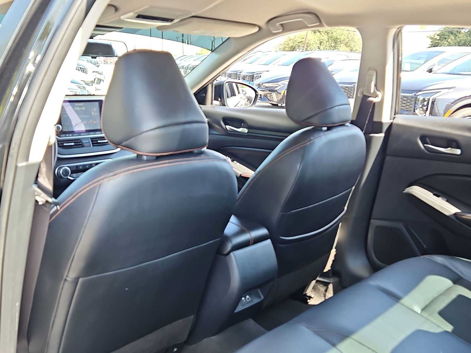 Used 2022 Nissan Altima 2.5 SR FWD image 18
