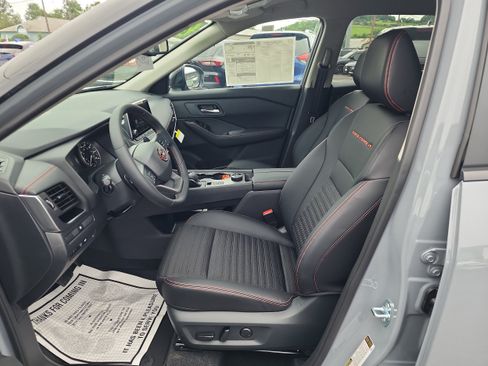 New 2026 Nissan Rogue SV w/ Rock Creek Premium Package AWD/4WD image 11