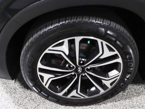 Used 2020 Hyundai Santa Fe Limited FWD image 11
