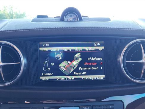 Used 2016 Mercedes-Benz SL 550 w/ Driver Assistance Package image 59