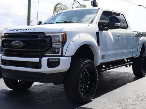 Used 2022 Ford F250 Lariat w/ Black Appearance Package AWD/4WD image 2