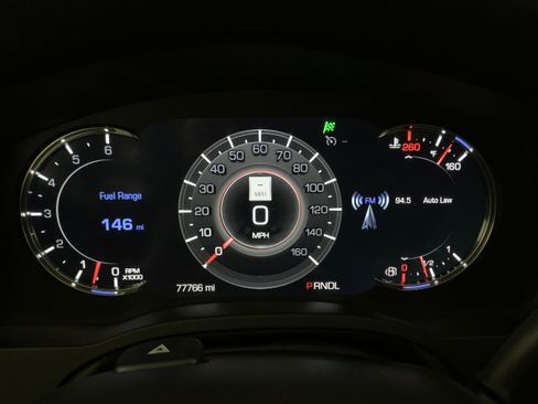 Used 2020 Cadillac Escalade Luxury w/ Escalade Sport Edition image 21