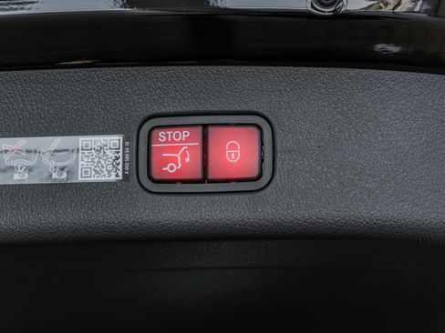 New 2026 Mercedes-Benz GLC 300 4MATIC image 35