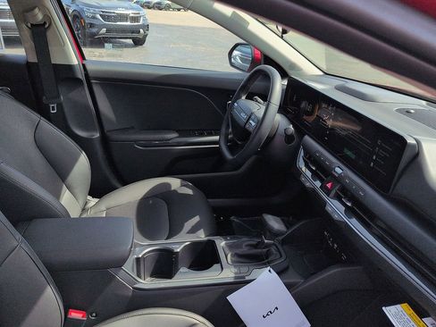 New 2026 Kia K4 EX FWD image 7