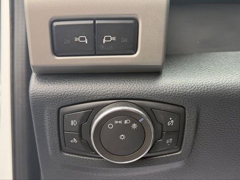 Used 2022 Ford F350 Lariat w/ Lariat Value Package image 21