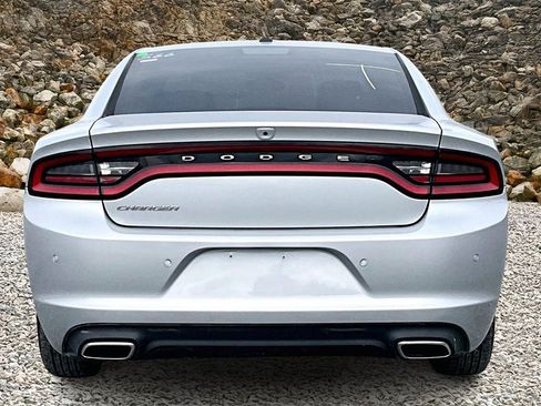 Used 2020 Dodge Charger SXT w/ Leather Interior Group image 4