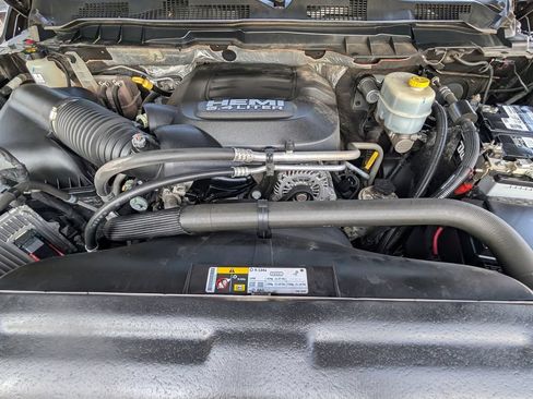 Used 2017 RAM 3500 Tradesman w/ Chrome Appearance Group AWD/4WD image 29
